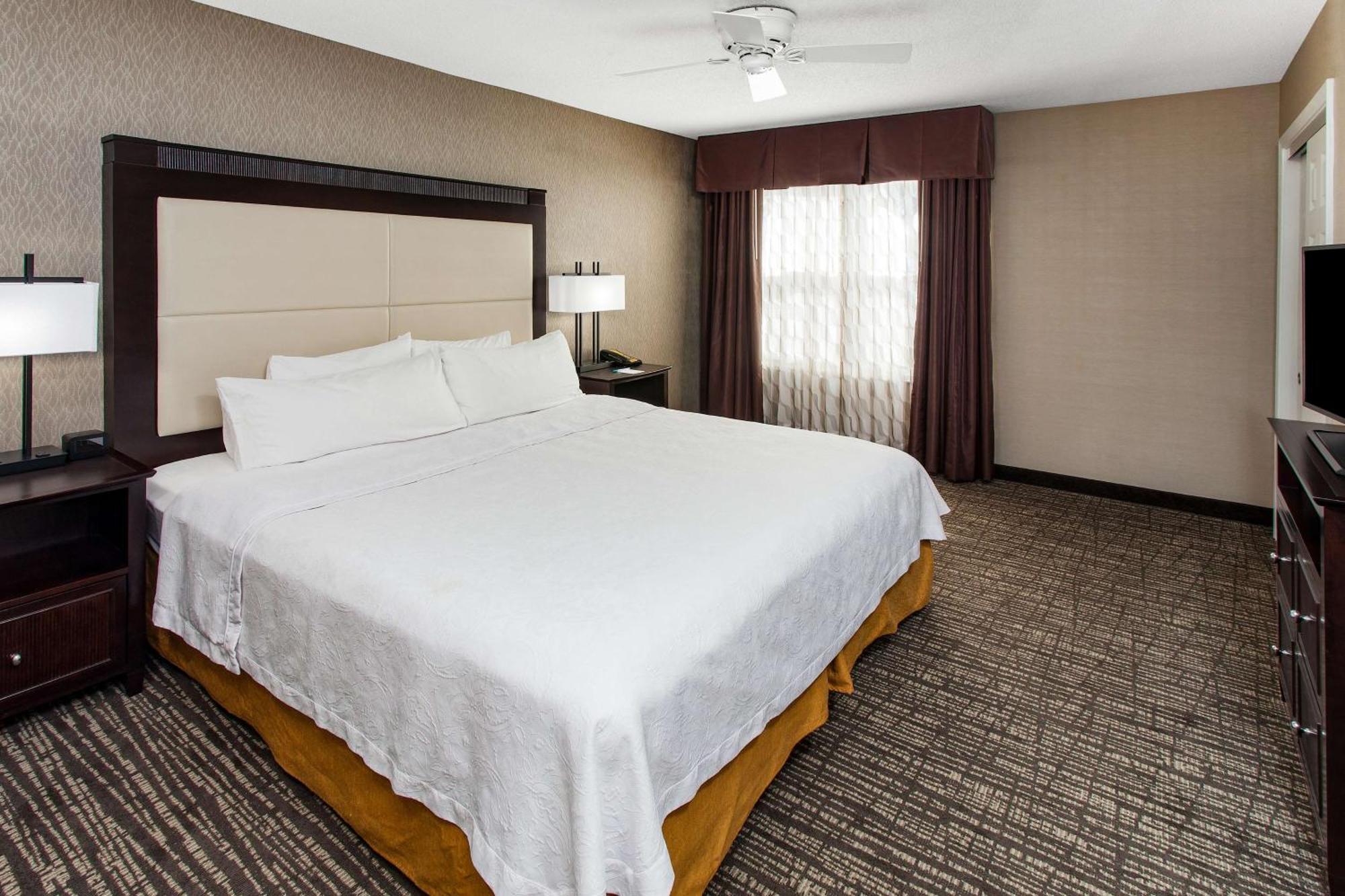Homewood Suites By Hilton Indianapolis At The Crossing Exterior foto